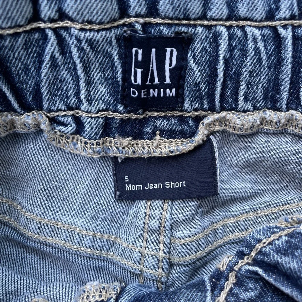 Girls Gap Denim Paperbag Shorts Size 5 Elastic‎ Waist Mom Style Rolled Cuffs